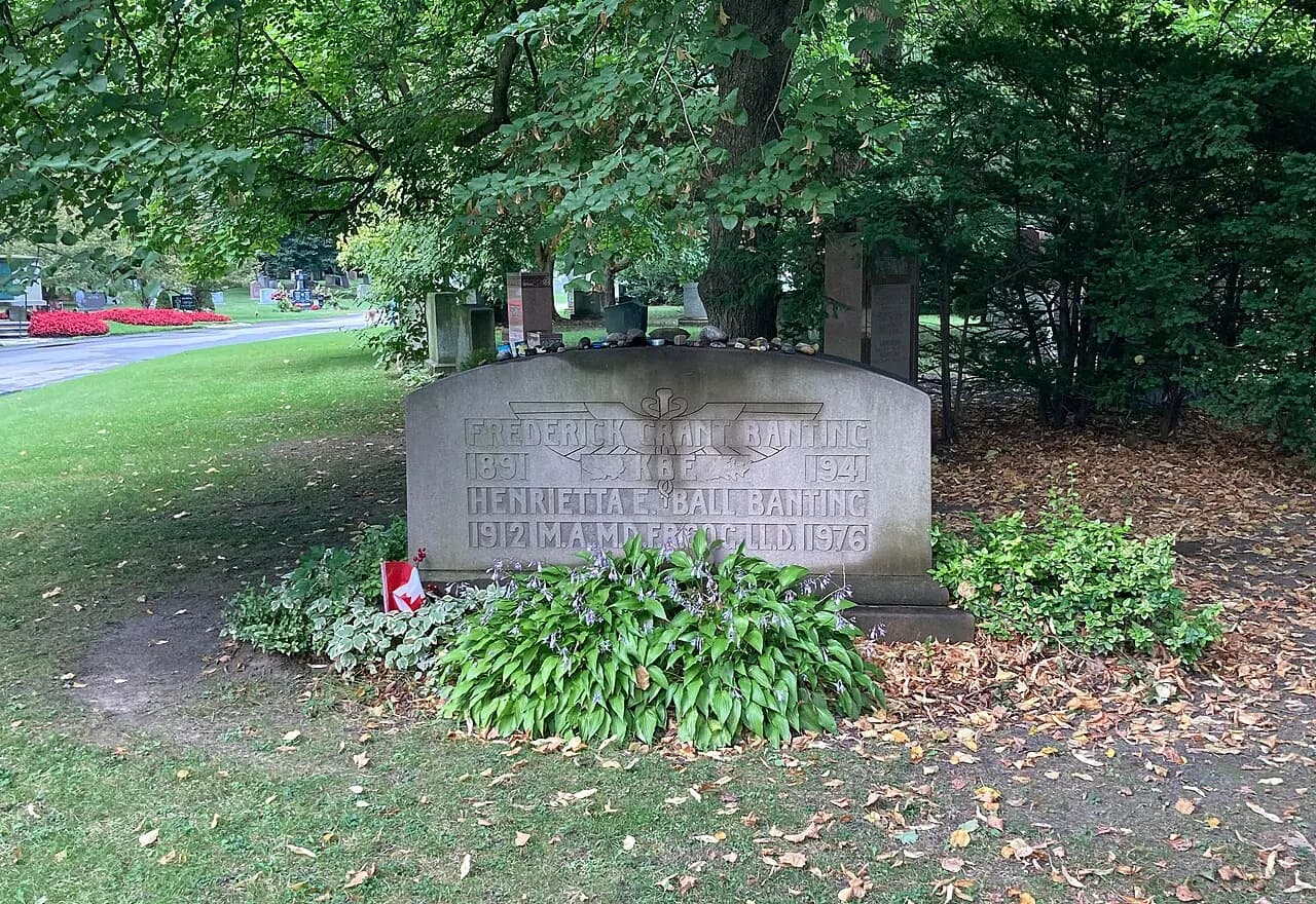 Graves of Frederick Grant Banting (1891–1941) and Henrietta Elizabeth Ball Banting (1912–1976) at Mount Pleasant Cemetery, Toronto