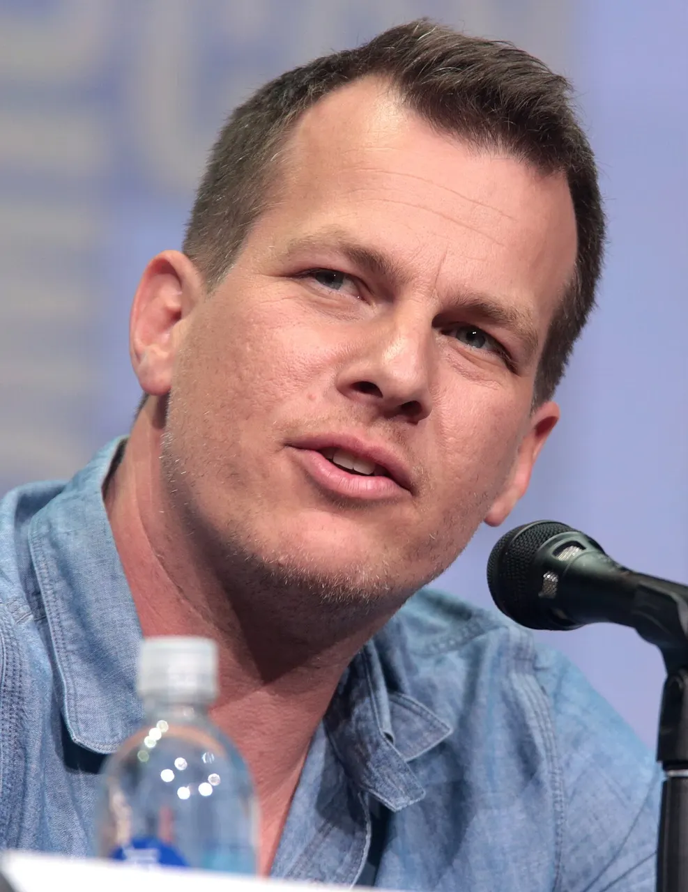Jonathan Nolan speaking at the 2017 San Diego Comic-Con International in San Diego, California.