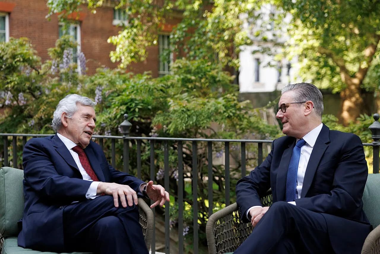 09/05/2026. London, United Kingdom. Prime Minister Keir Starmer appoints Gordon Brown as Special Envoy on Global Finance and Cooperation at 10 Downing Street. P