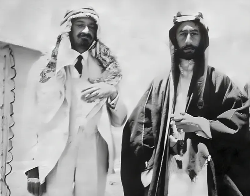 Emir Feisal I (right) and Chaim Weizmann (also wearing Arab dress as a sign of friendship) in Syria. At this time Feisal was living in Syria.