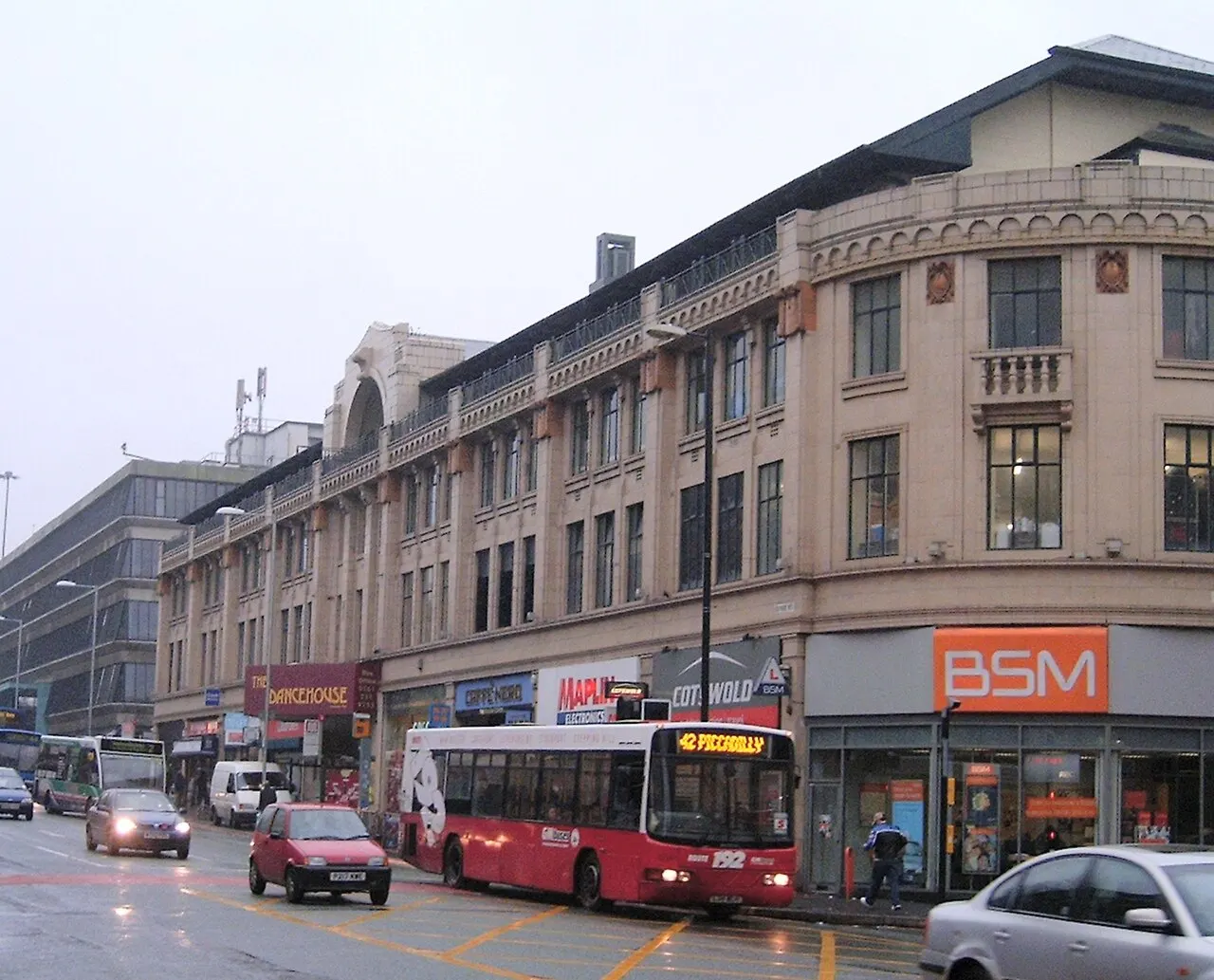 en:Dancehouse, en:Manchester
