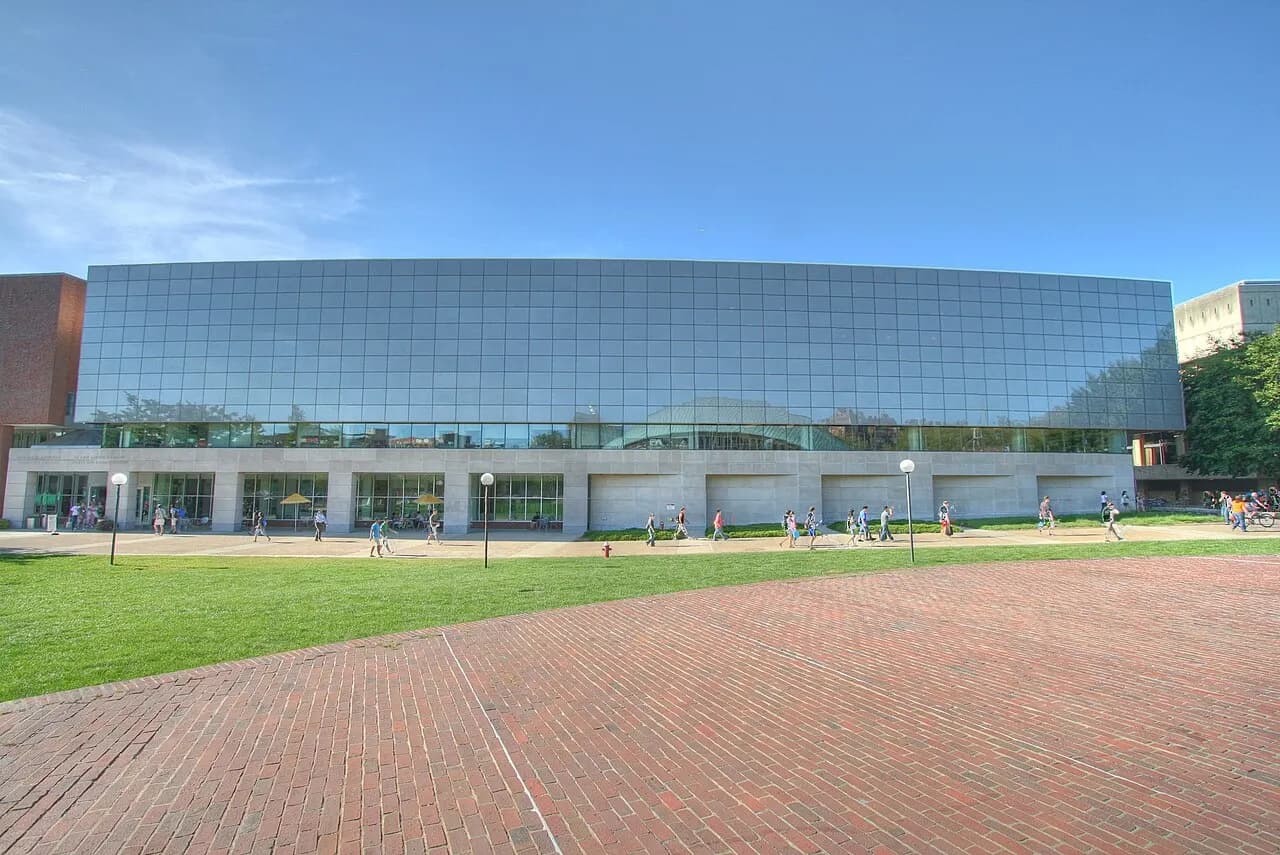 Zesiger Sports and Fitness Center