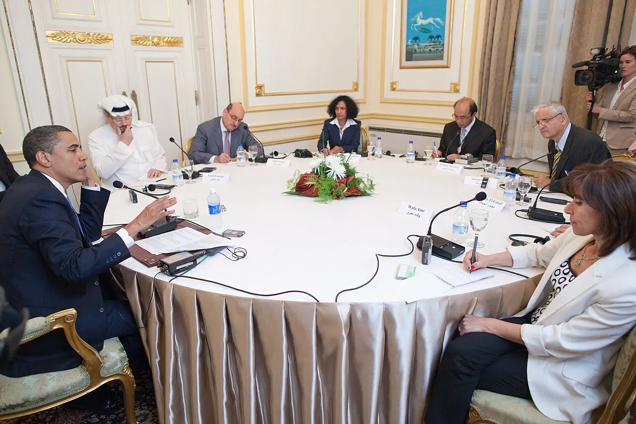 President Barack Obama participates in a roundtable interview with regional reporters following his speech at Cairo University, Cairo, Egypt, June 4, 2009. Cloc