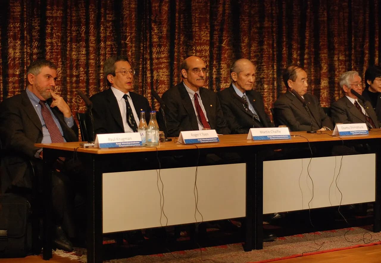 Paul Krugman, Roger Tsien, Martin Chalfie, Osamu Shimomura, Makoto Kobayashi and Toshihide Masukawa, Nobel Prize Laureates 2008, at a press conference at the Sw