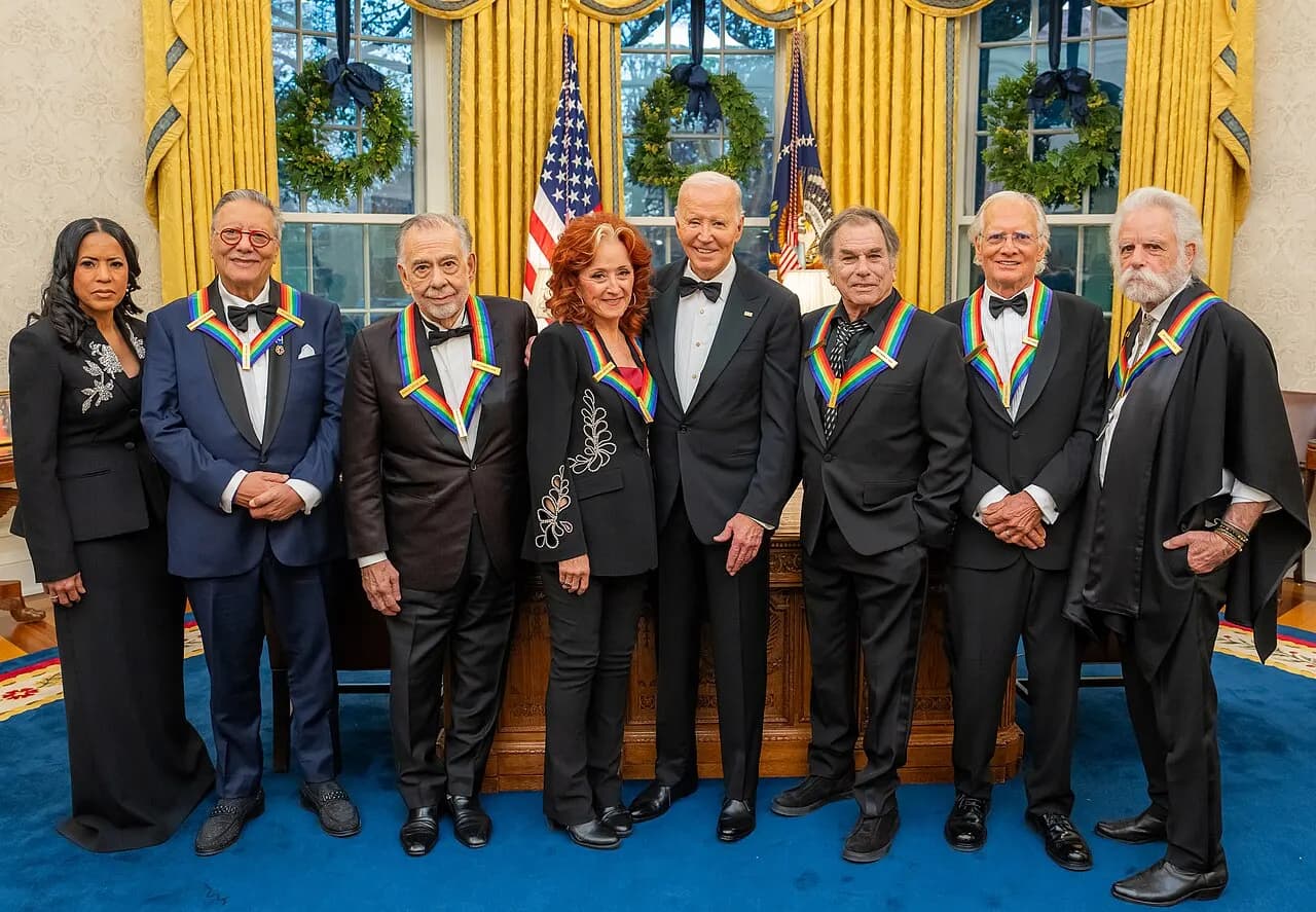 President Joe Biden poses for a photo with 2024 Kennedy Center Honorees, from left, Michelle Ebanks of The Apollo Theater, Arturo Sandoval, Francis Ford Coppola