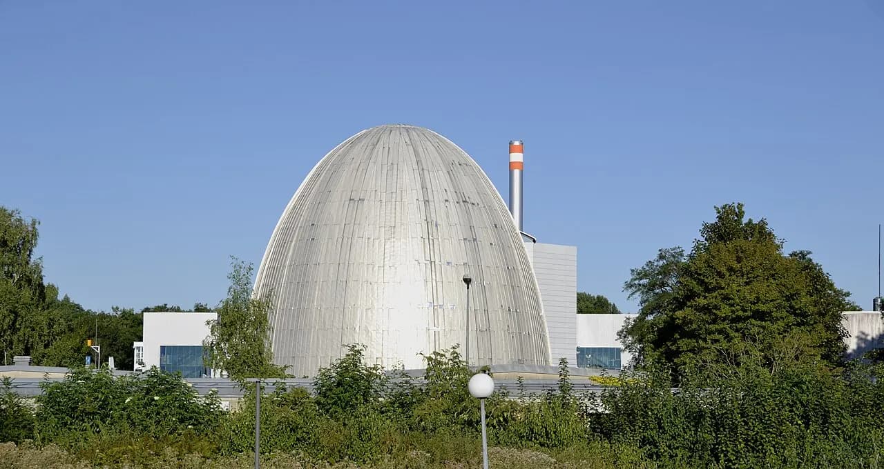 Der Forschungsreaktor München I (FRM I) oder das Atomei von Garching auf dem Gelände der Technischen Universität München (TUM).; Denkmalnummer 313341; Aktennumm